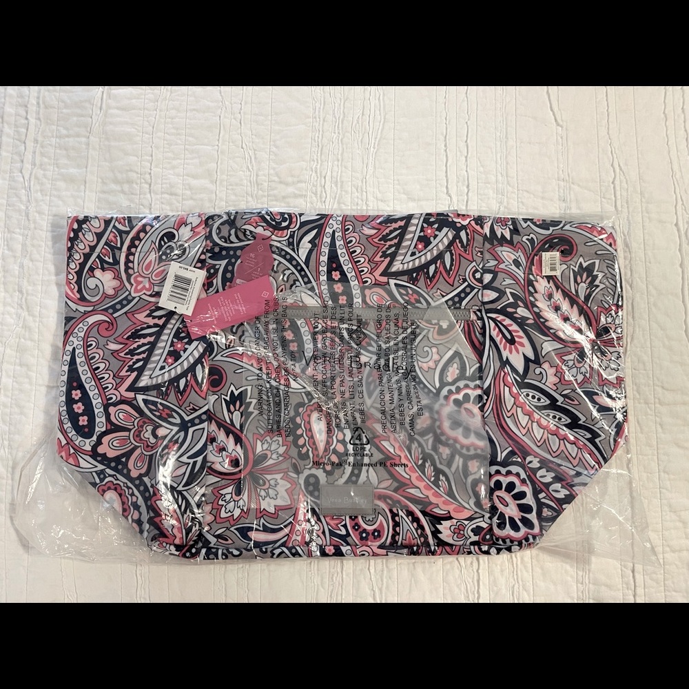 Vera Bradley NWT ReActive Drawstring Family Tote
